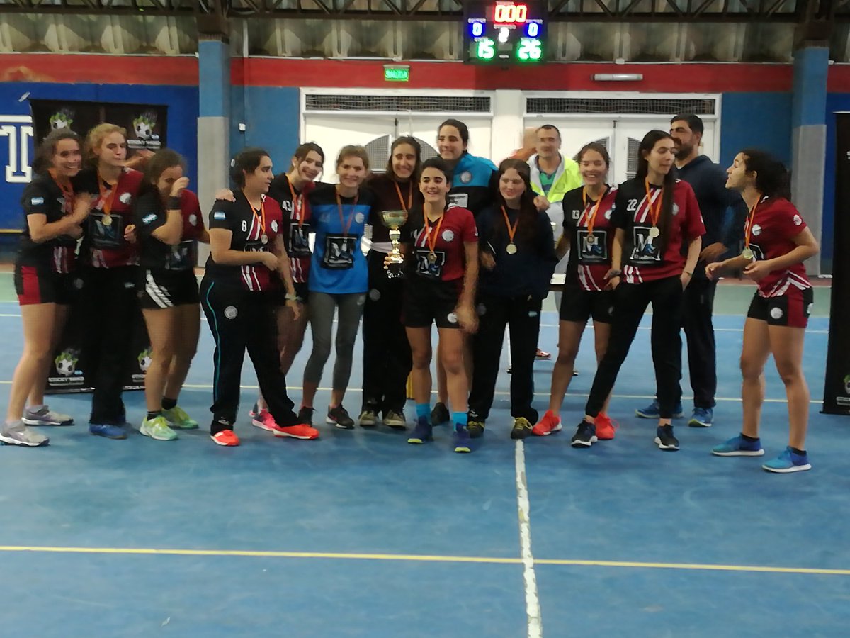 CopaTandil's tweet photo. UBA 
CAMPEÓN CADETES DAMAS
#COPATANDIL https://t.co/5SHoHUb24f