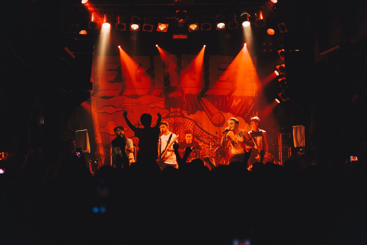 NeckDeepUK's tweet photo. Hamburg! Last night was one for the books. Thank you for giving us your all
📸: @Leobaronfilm https://t.co/9kbnYnP7cd