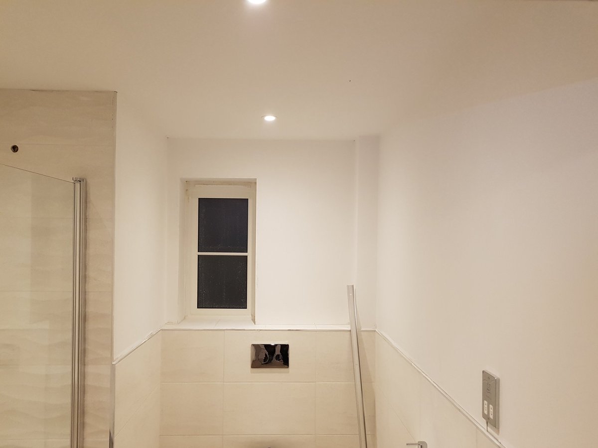 igrelectric's tweet photo. #productive #saturday 🤗 nearing completion on @Henderson_Homes project #bollington @collingwoodLED #H2Lite https://t.co/hMrQ7v0PX6