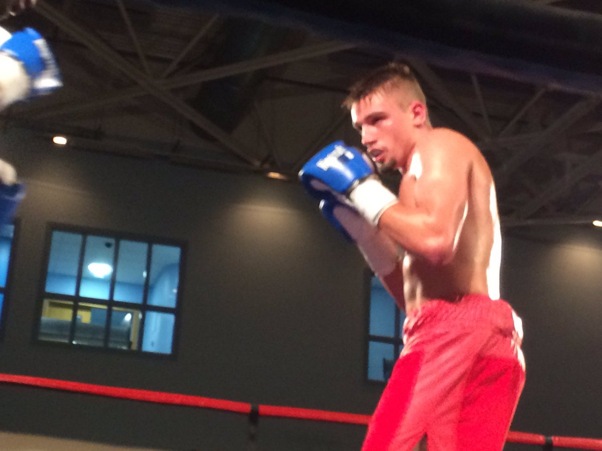 Third pro win for <a href="/KiwiGething/">Kieran Gething</a> who outclasses Jordan Grannum 60-54 over 6 rounds.