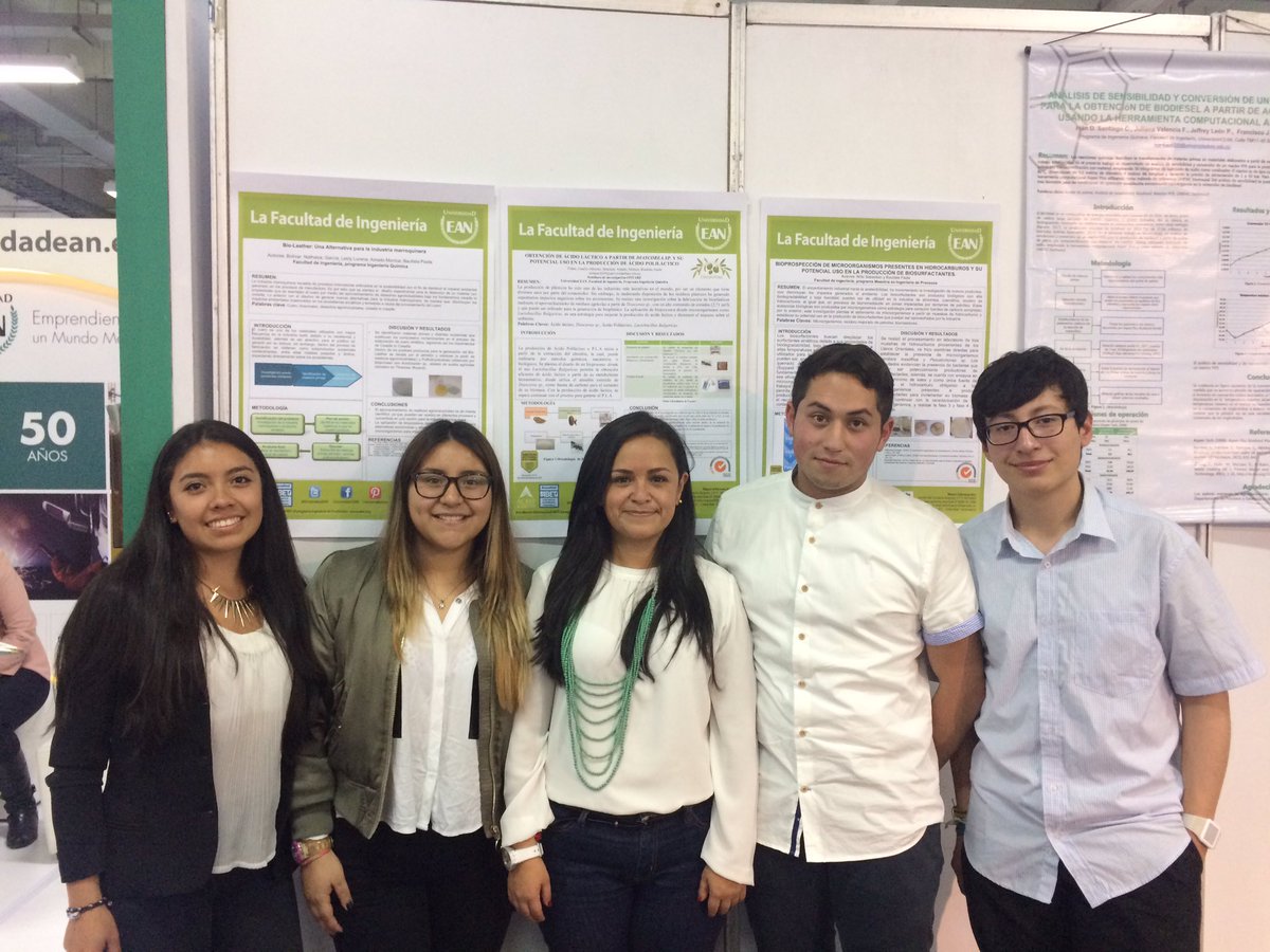 paoduarte09's tweet photo. #Expociencia2017 #IngenieríaQuímica estudiantes presentan trabajos en bioprocesos, nuevas alternativas @UniversidadEAN @amadomonical https://t.co/QLGyD7oYwm