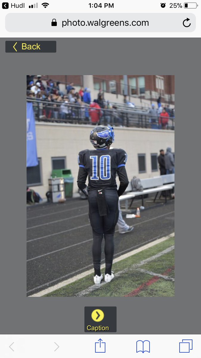 derryjakwon123's tweet photo. Sophomore➡️senior🎒🏈 https://t.co/SUfLilZL66