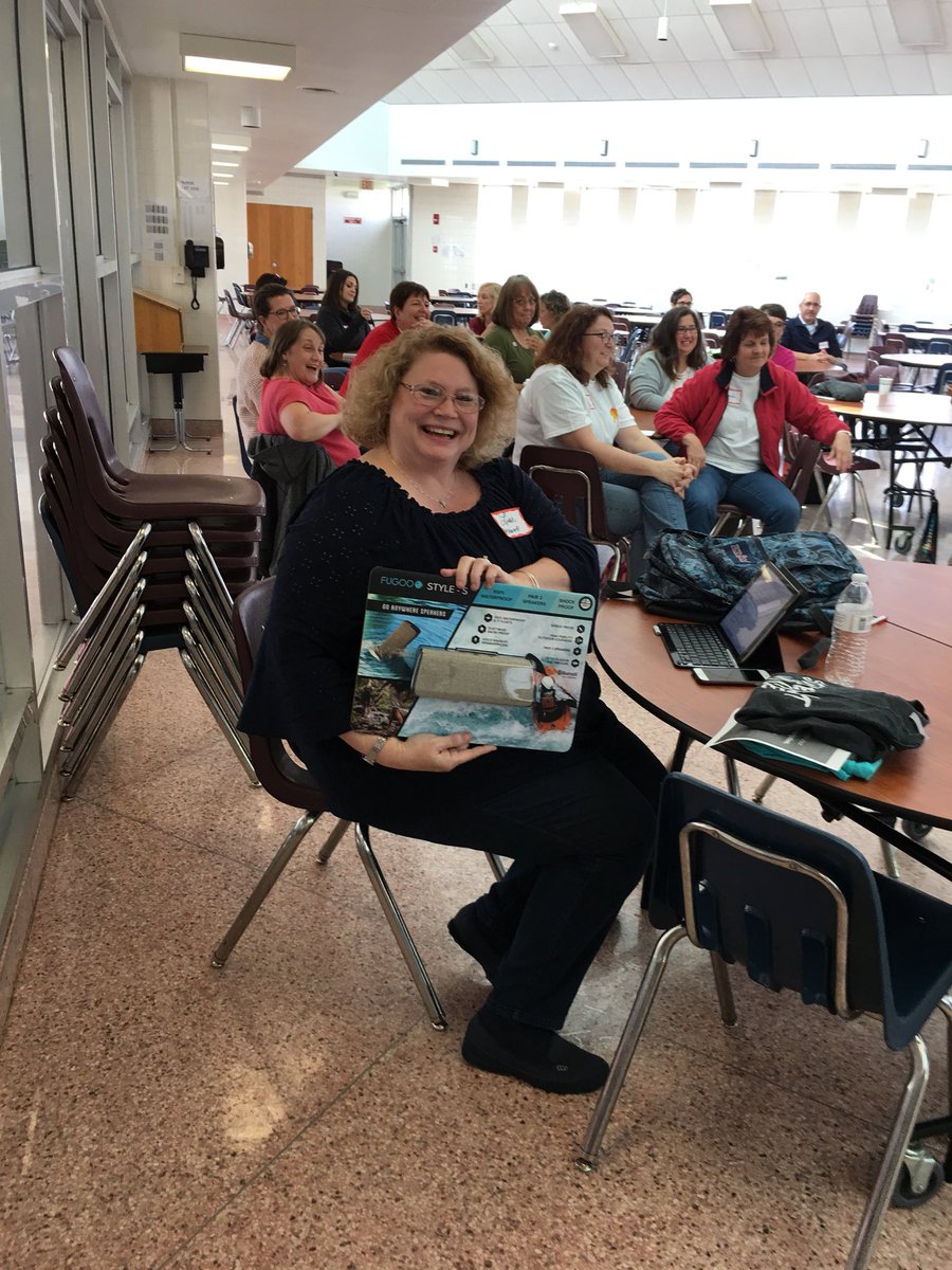 edcamplc2017's tweet photo. @LisaOrff the biggest winner! #edcampLC. Worth the trip!!! https://t.co/wU36vgWKou