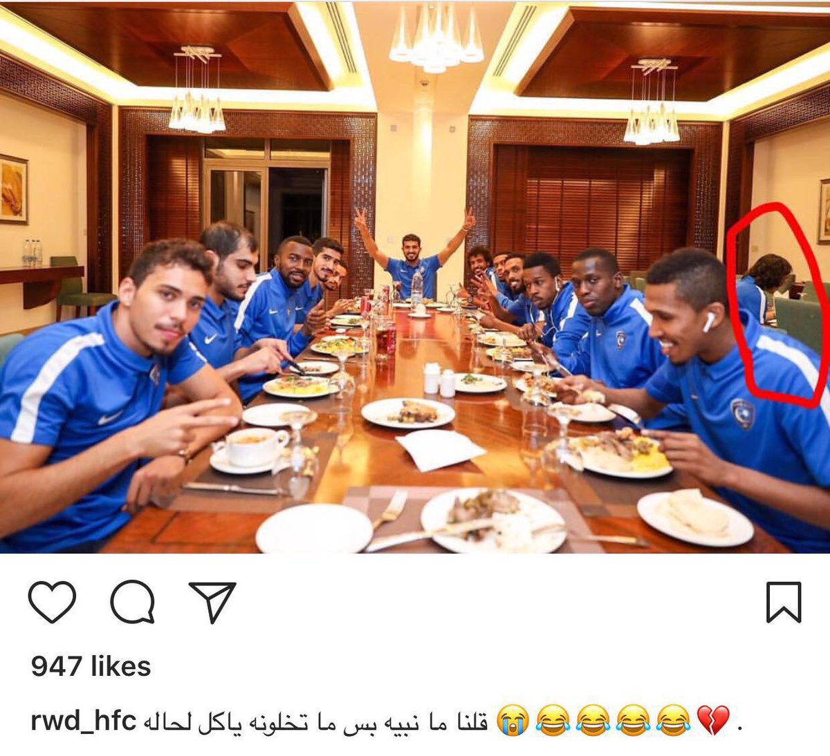 h8ss8n's tweet photo. @MBCProSports @abdulrhmandohem وهنا مخلينه يأكل بالحاله .. ههههههههه https://t.co/KKaye53nul