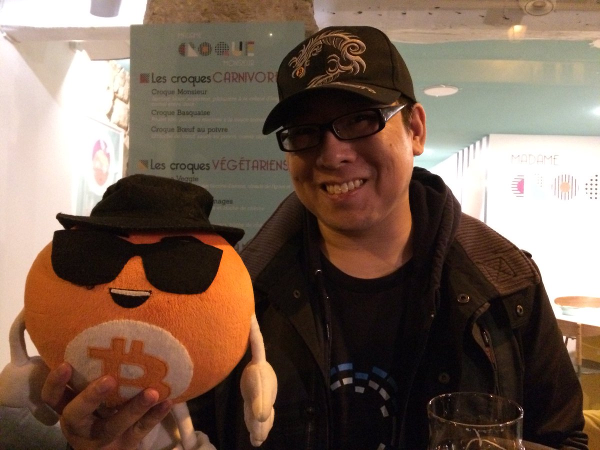 <a href="/Excellion/">Samson Mow</a> with Bitcoin mascot <a href="/MisterBitcoin_/">Mr Bitcoin</a> at <a href="/SofsBar/">Bouhaddi Sofiane</a> in Paris cc <a href="/Blockstream/">Blockstream</a>