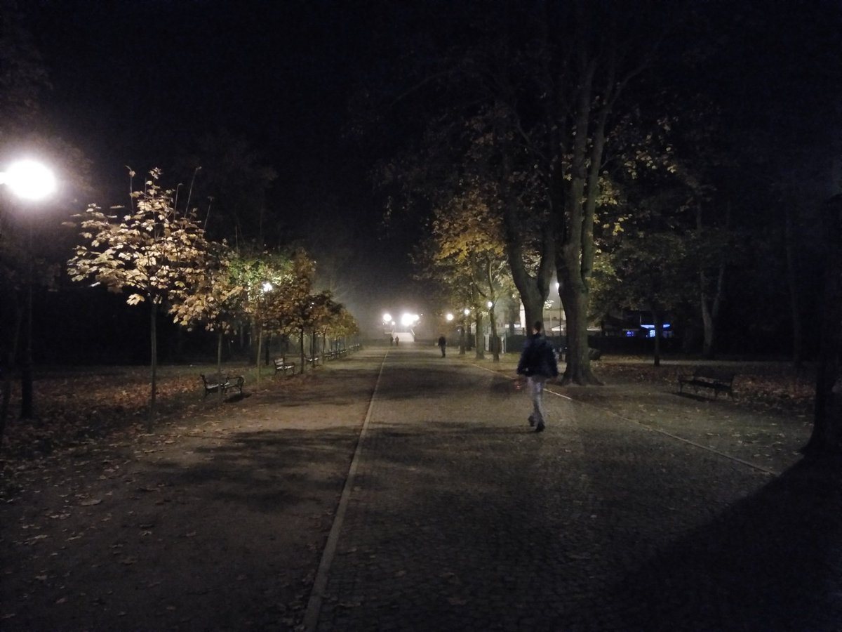kociu91's tweet photo. Spacer z @ArchosPolska #DiamondAlpha zakończony. Zdjęcia nocne są całkiem całkiem :)
@telepolis_pl #test #recka https://t.co/wGYVbLNNil