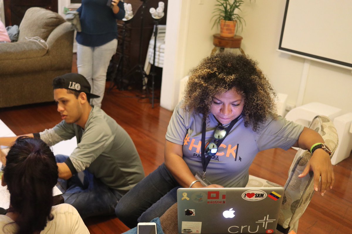 selegna's tweet photo. #Hack #Panamá “la vida es muy corta crea cosas que importen... eternamente” #hack4missions @indigitous https://t.co/4aMvEfqATL