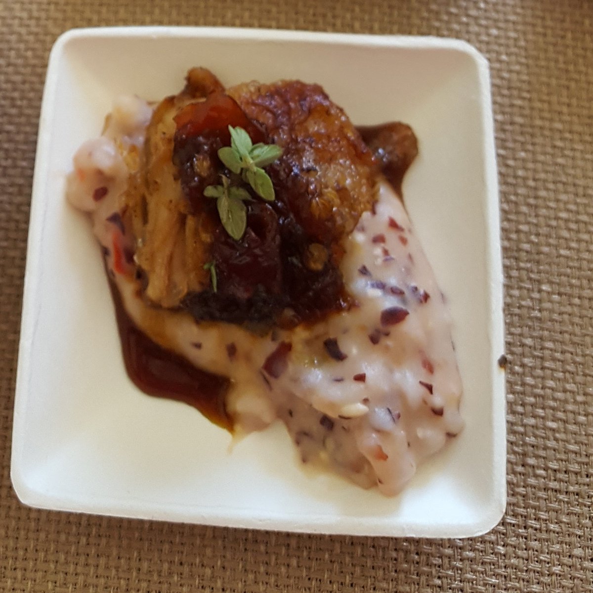 durhamfoodie's tweet photo. Pork  belly, grits, &amp; pepper jelly @harvest_18 #NCFood #NCFarms #NCLocal #SupportLocalNC #TerraVita2017 @terravitafest https://t.co/Dfiuc6fT5U