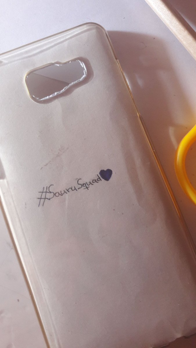 CypherSaurus's tweet photo. te gusta mi nueva funda recién hecha por mí @NickSaurus11 ? 💙
#SauruSquad💙 https://t.co/fPjUdhJrvH