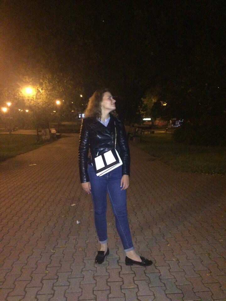 mssmeleva's tweet photo. Хочу ночами не спать и сходить с ума. А ещё все Иваново пешком проходить. https://t.co/99DVU9OJID