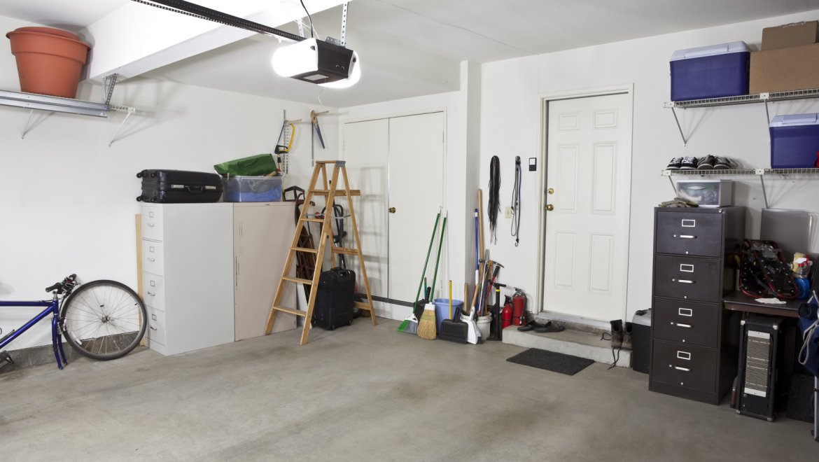 Check out this garrage for rent in Cleveland OH listed on HopperStock
hopperstock.com/shop/car-stora…