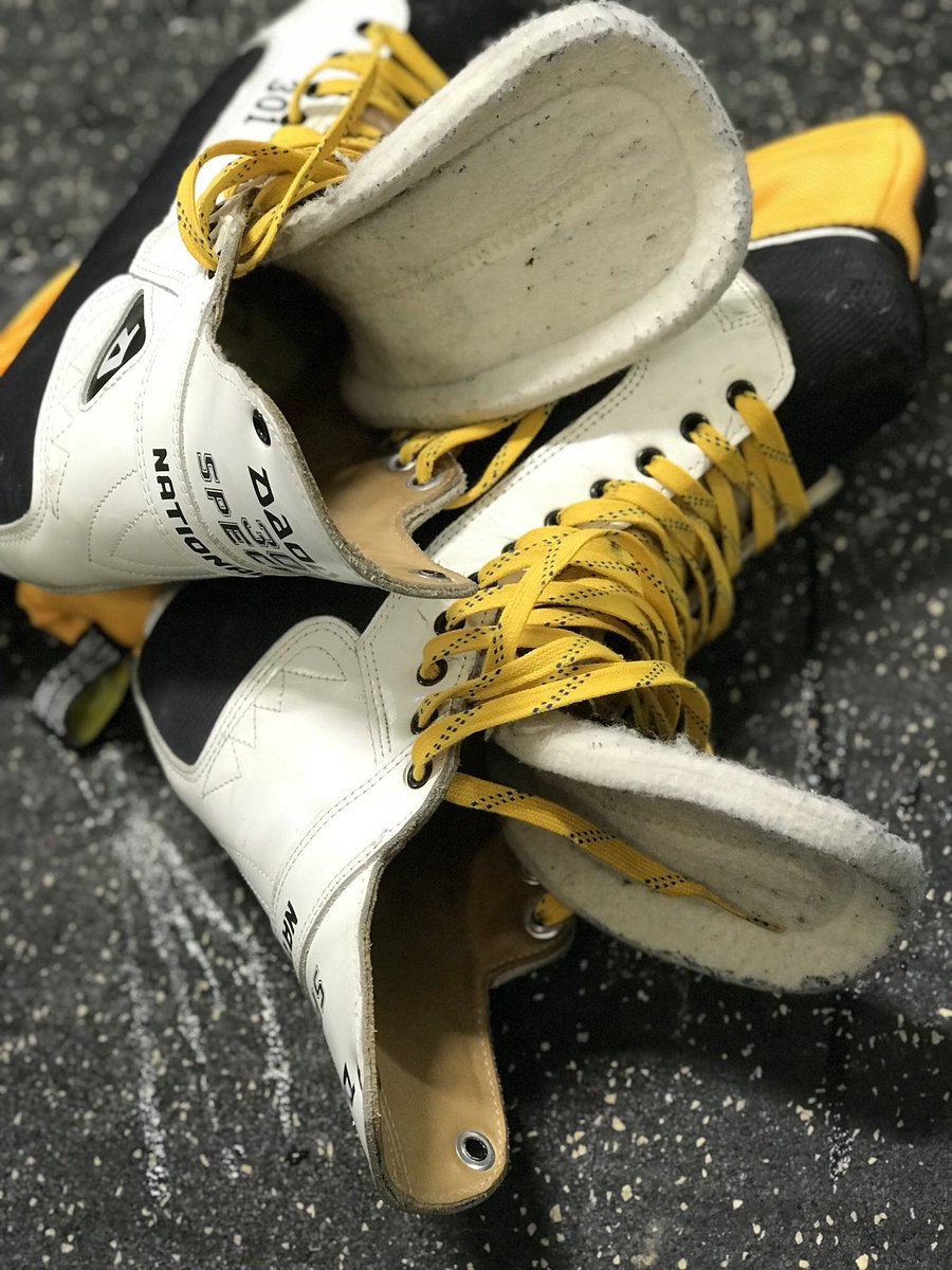 The1stTurnstile's tweet photo. #PictureIconic #Daoust Classic hockey skates. https://t.co/xSl46g8FiE