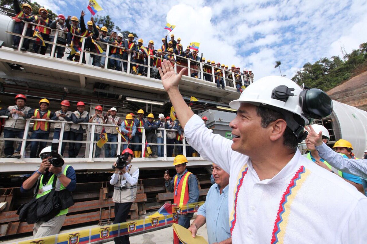 35MOVER's tweet photo. Hemos sembrado un futuro de grandes cambios y transformaciones en esta #DécadaDelPuebloRC. @MashiRafael @GabrielaEsPais https://t.co/oGRqQlip24