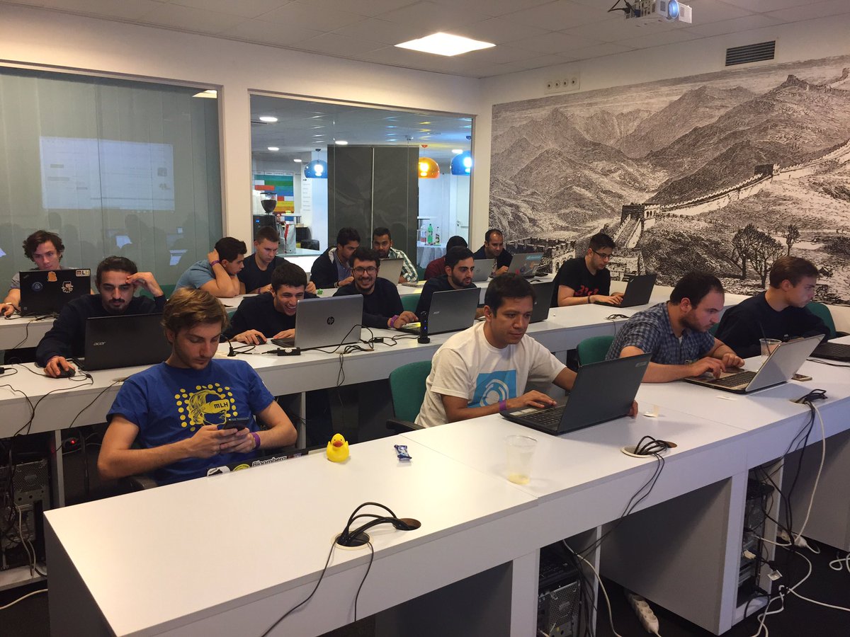 MLHacks's tweet image. Well done to everyone who managed to find their way through the find the ⛳️ mini event at #HackBudapest