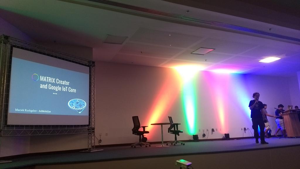 luisrbferreira_'s tweet photo. Maciek Ruckgaber "IOT com Raspberry PI e Matrix Creator. @DevfestNE
#dfne2k17 https://t.co/WA8QxQ53lO