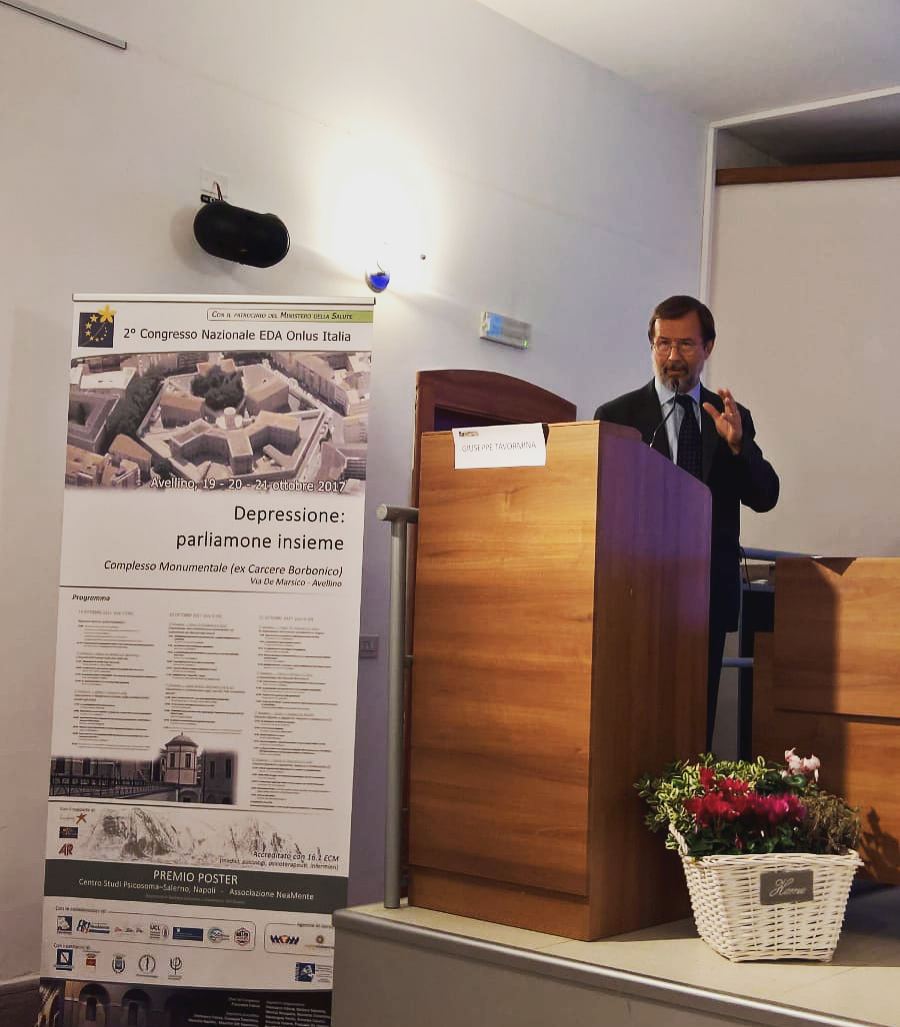 GiuTavor's tweet photo. Mia presentazione al 2' Congresso dell'Eda Italia, ad Avellino, 19-21/10/2017. https://t.co/N6fyH0ofJQ