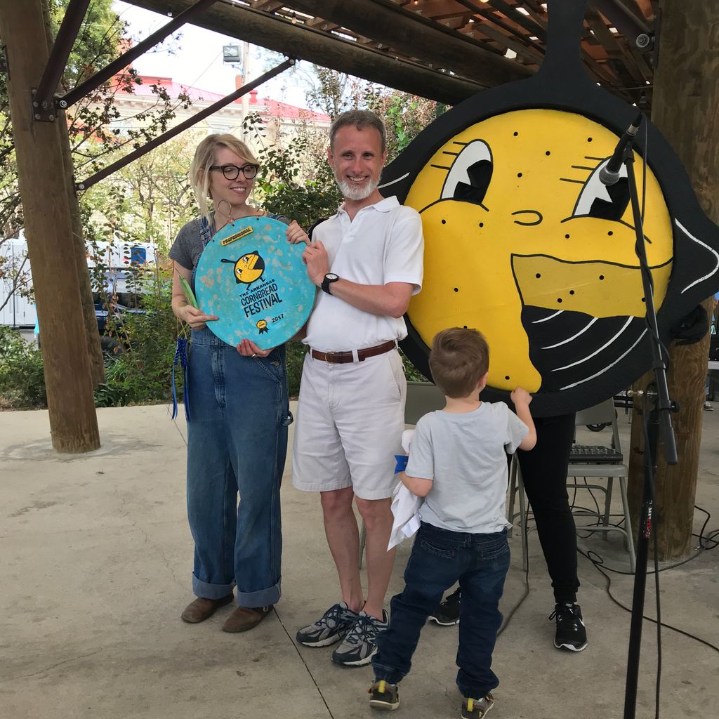 ArkCornbread's tweet photo. 1st Place Professional Cornbread Winner: @TheRootCafeLR!! #arcornbreadfest2017 https://t.co/i8NmwOFB1n