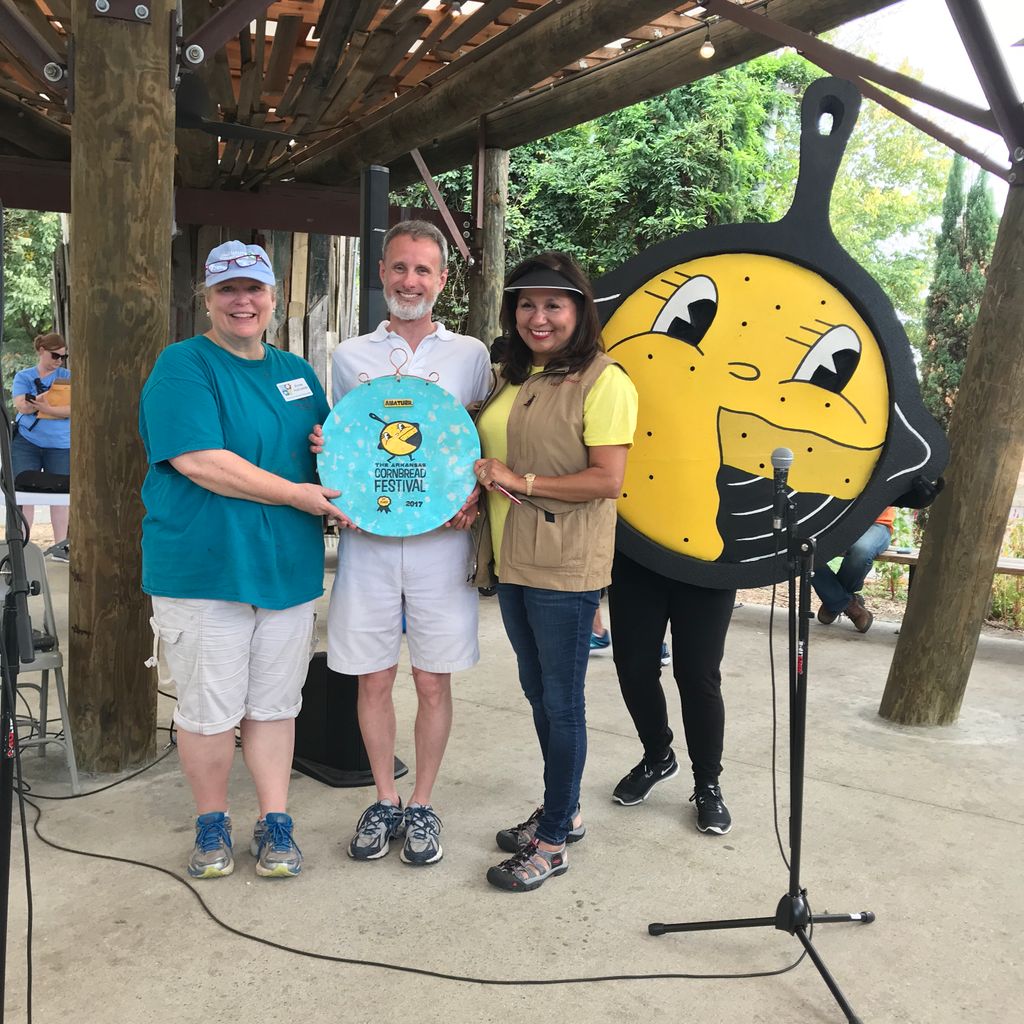 ArkCornbread's tweet photo. 1st Place Amateur Cornbread Winner: Central AR Master Naturalists!! https://t.co/28y9jNfN5f
