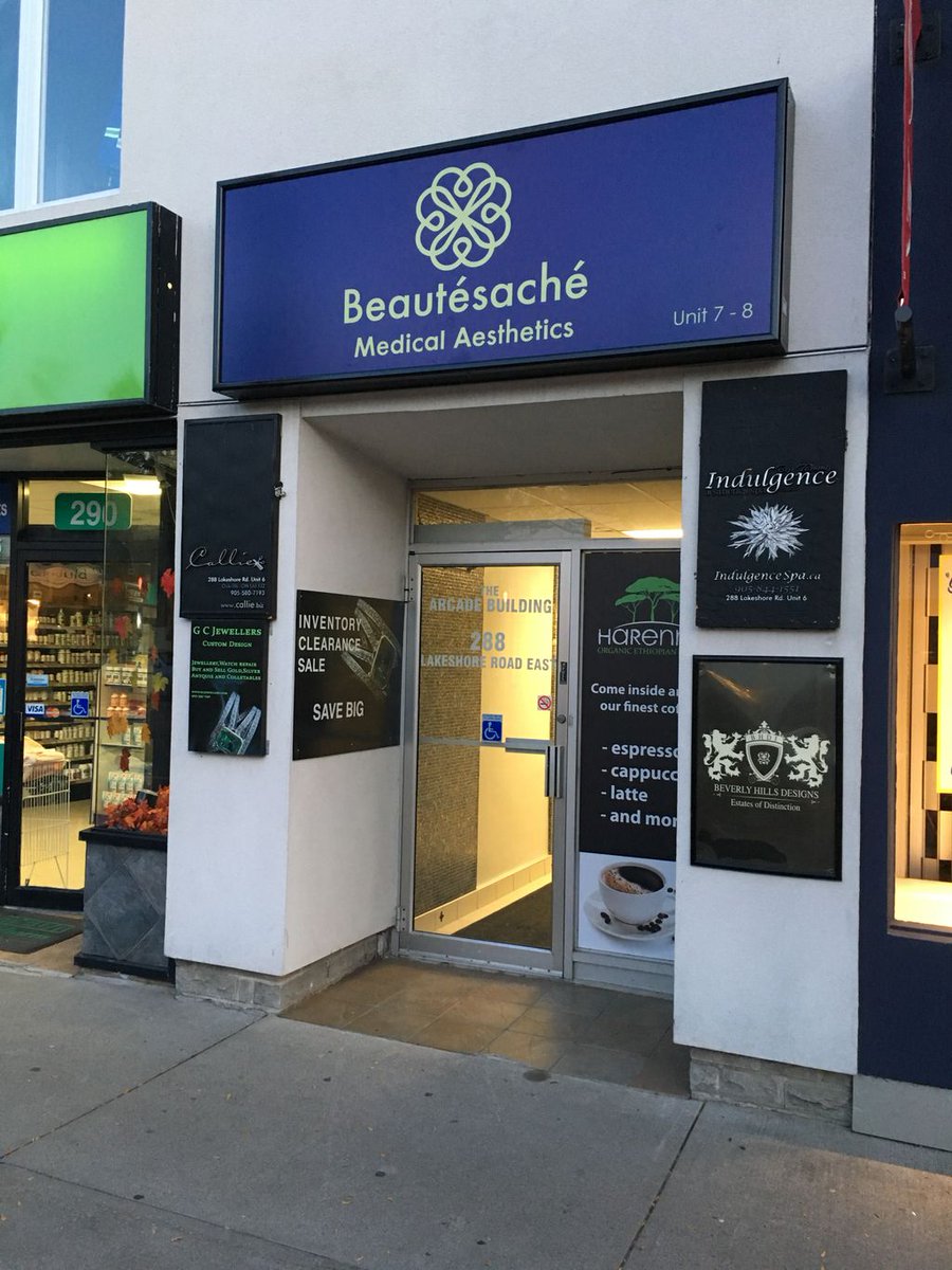 S.A. Signs tweet media