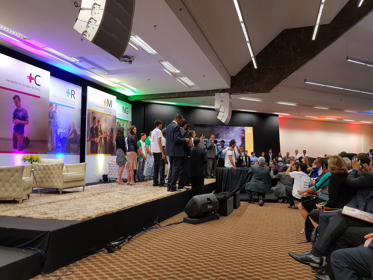 JairoAnjos7's tweet photo. Abertura da IX assembleia da Associação Brasil Centra - Goiânia.  Histórias de amor . https://t.co/lxWfCt9DsO
