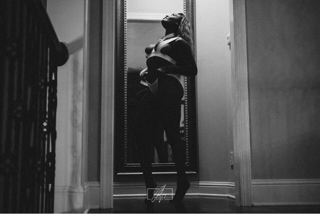 BDHDigital's tweet photo. #TheSeductress @TyrannRenee drippin milk chocolate π« #ULEEyeCandy #eyecandy #Atlanta #AtlantaModels #ThePerfectCuff https://t.co/7bUvt3O3Ff