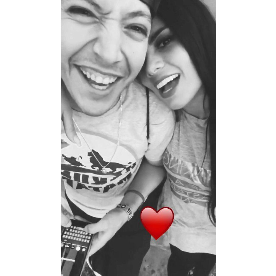 HaideGlezz's tweet photo. Como los amo 😍 @_snuppy08 @gissellesampayo  espero y les guste ♡

#Gissoppy #Gissoopy https://t.co/g8KDCmfXd3