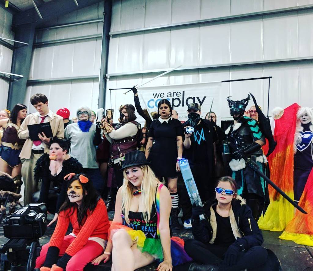 WeAreCosplay's tweet photo. Another awesome group of cosplayers this year! #counticon2017 https://t.co/NvM6OgB4LT