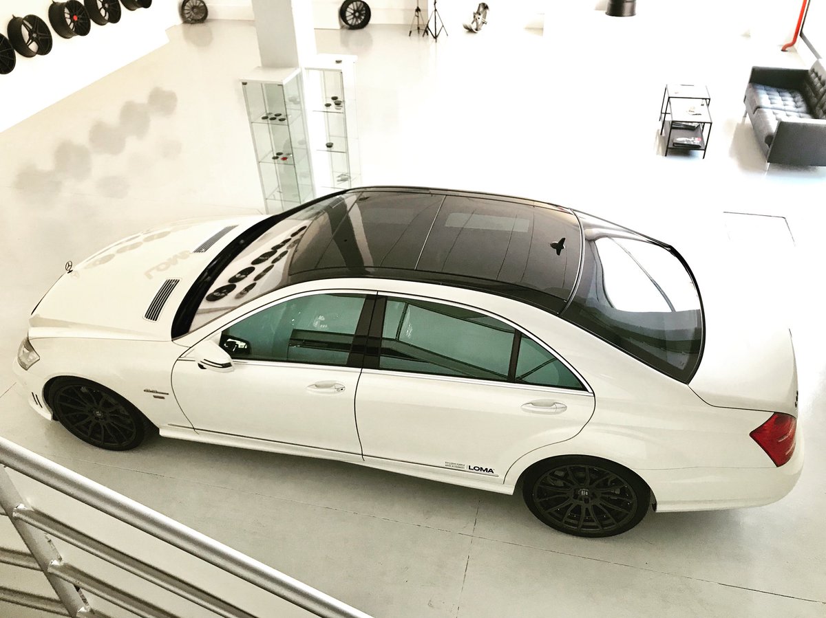 LomaMy_'s tweet photo. Glänzender #Luxus bei @LOMAWHEELS https://t.co/IPrKvXYh5J https://t.co/TDdYdwMCrv
