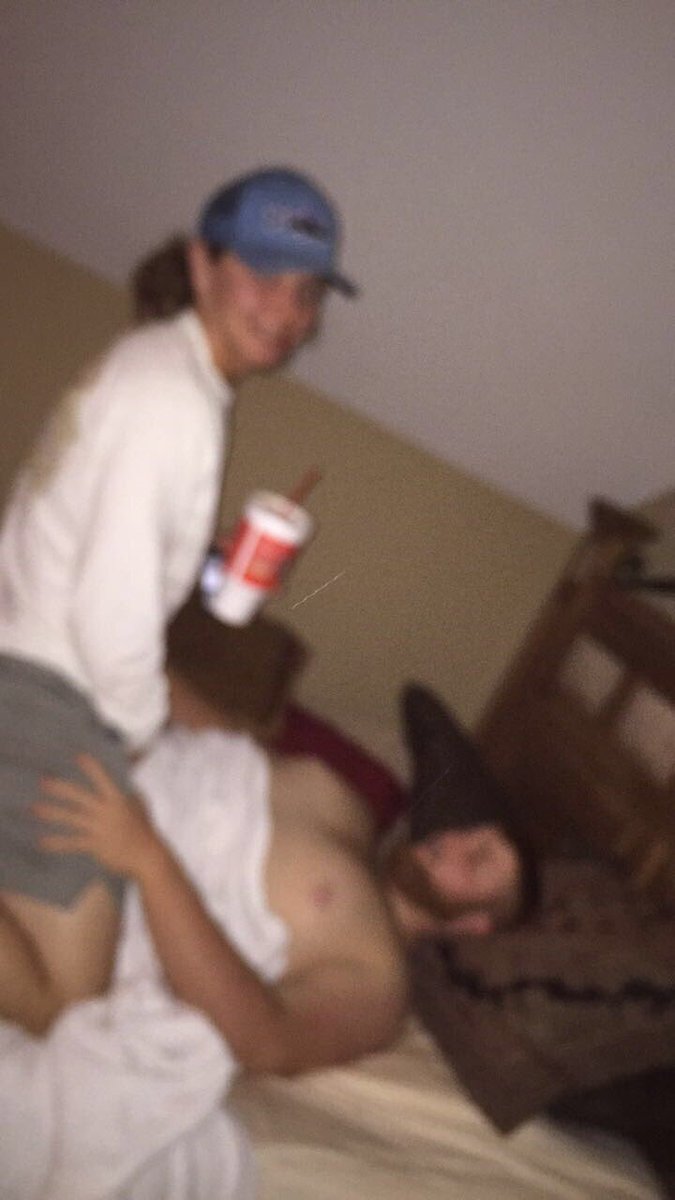 bfhagemann's tweet photo. Happy Birthday E🎉🎉 https://t.co/MoQl3tMgqL