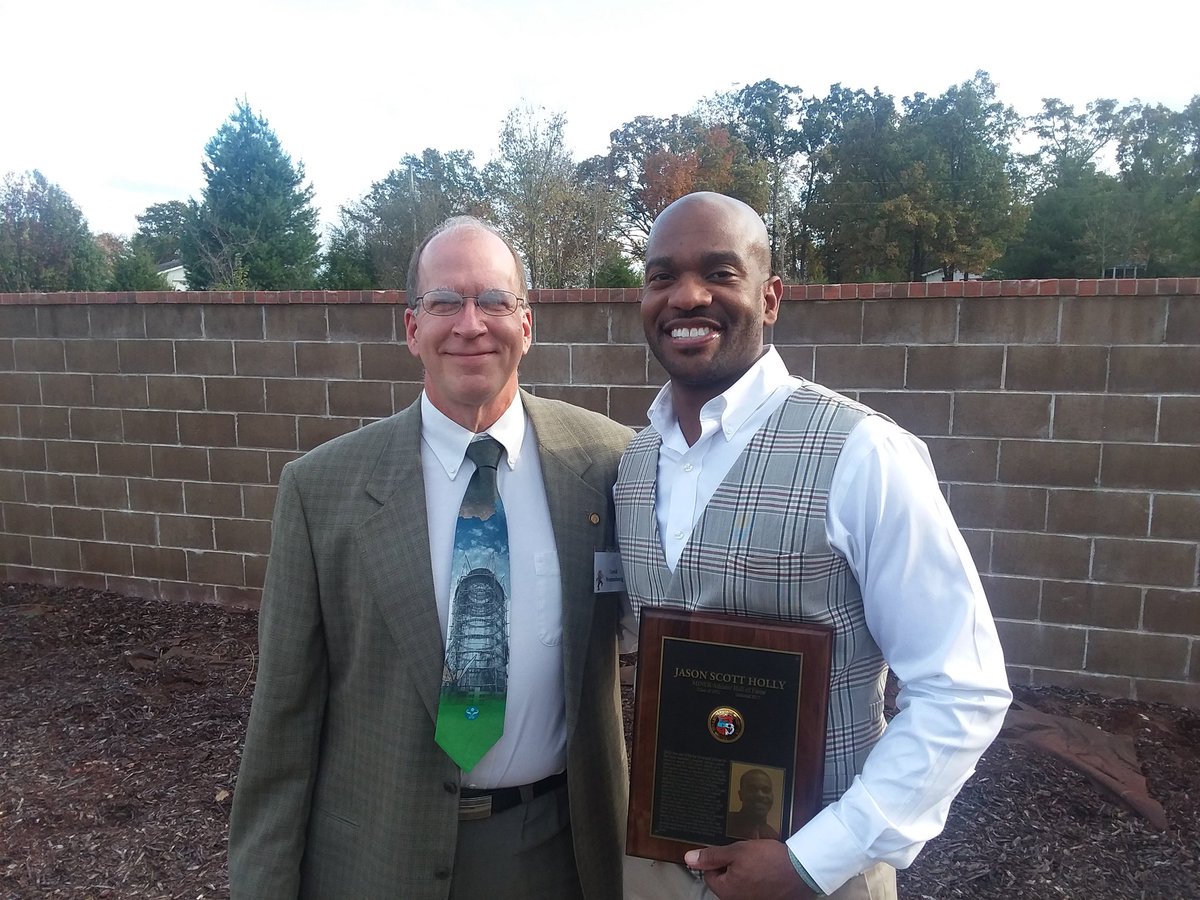 GermJuggler's tweet photo. So proud to know students like Scotty. #WhyITeach @MissouriSandT @minersports #MinerPride https://t.co/BsNZeBxkjP