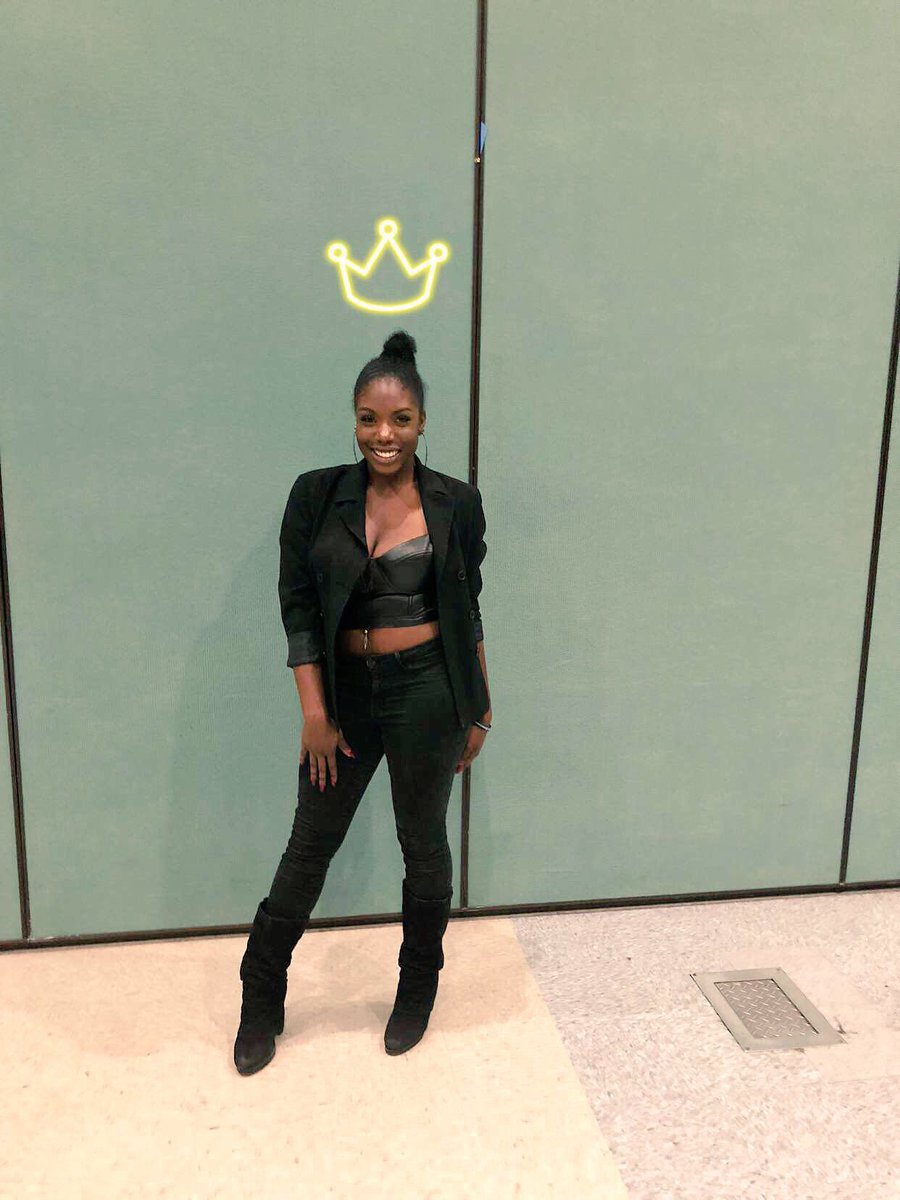 fvckitskendeaux's tweet photo. "She's about to do what she's about to do...and she's about to show what the girls should have did" 👑
#BUHomecoming #RoyalAndPure https://t.co/VI6V14tWZT