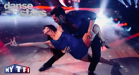candiflowdals's tweet photo. Quand j’ai entendu Je te Promets, j’ai pas pu m’empêcher d’avoir un pincement au cœur.. #TeamCandiFlow ❤️ @CandicePascal_ @florentmotheoff https://t.co/KUeyKpcwYh