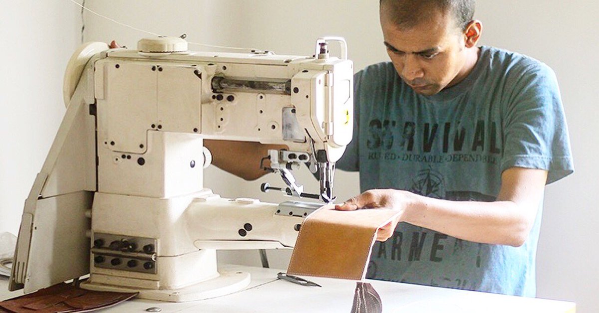 elevate_ppl's tweet photo. A face behind Elevate’s beautifully handcrafted leather products. ❤️
 #ElevatePeople #CreatingOpportunity #LeatherforGOOD https://t.co/YpHTPwp0UJ