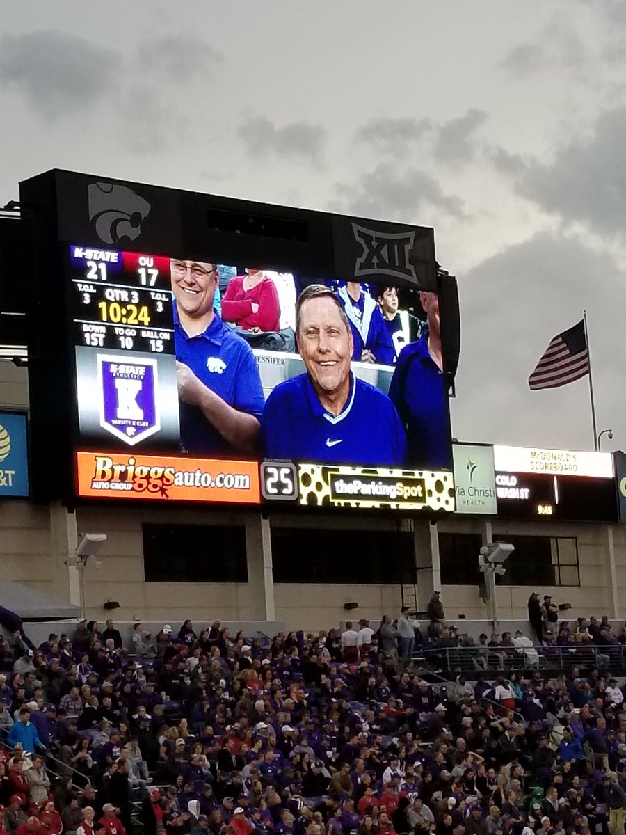 OhldeS's tweet photo. Today's fan of the Game is the definition of a true Wildcat! You have earned it @SteveHerrs Love you! https://t.co/WSjyvXRRAg