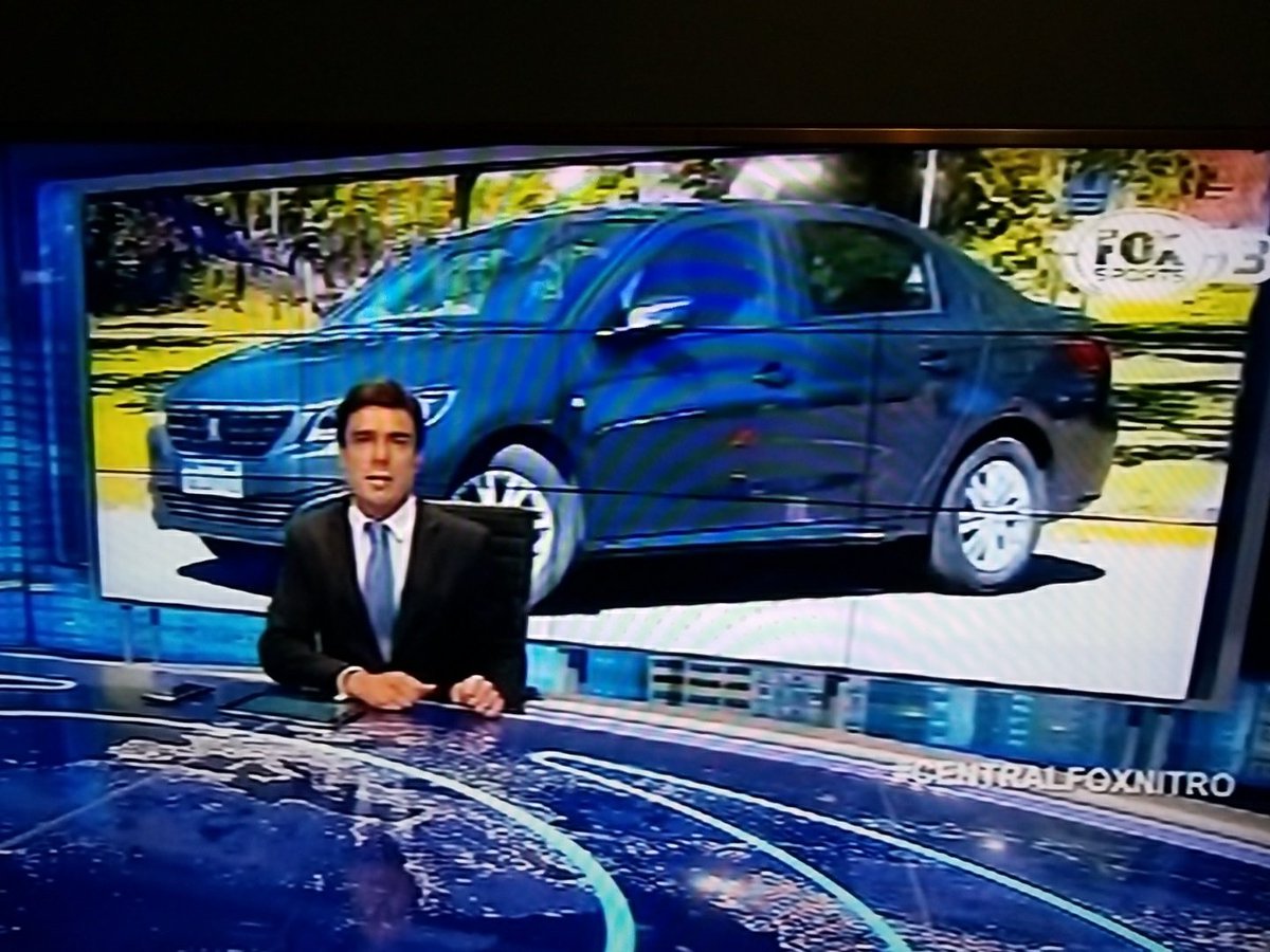 Arrancamos la edicion de #CentralFoxNitro#Industria <a href="/cochitolopez/">Cochito Lopez</a> testea <a href="/peugeotarg/">Peugeot Argentina</a> 301 <a href="/BarbieLocutora/">Barbie Barrionuevo</a> y la tecnologia y <a href="/chacho_lml/">Luis Manuel López</a>