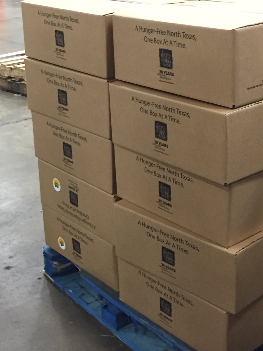 DallasTheta's tweet image. We had a blast with @smu_theta at @ntfb this afternoon. 💛🖤#thetaservice #thetadayofservice #thetalove #dallastheta