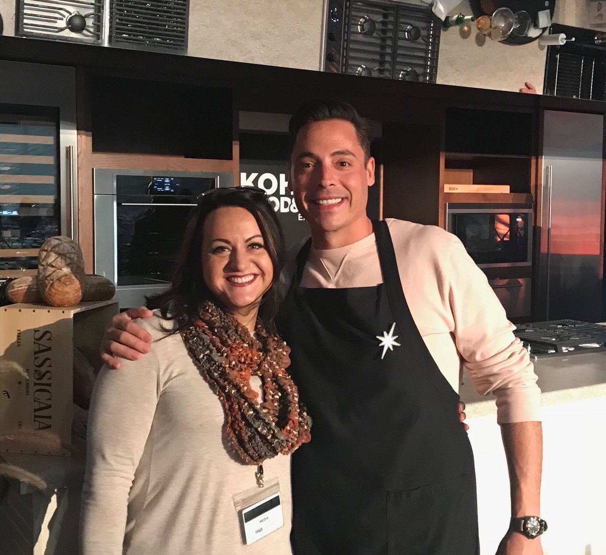 waltonjjl's tweet photo. @jeffmauro - the word moist, D in the mouth, and otter tailing at a cooking show?   Love it!!! https://t.co/t2HXUA1DML