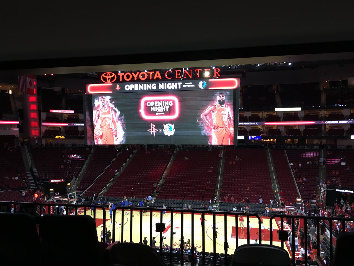 megan_chriss's tweet photo. Hubby surprised me with tickets for opening night @HoustonRockets! Love me some basketball! #Rockets #RedNation #basketball2017 https://t.co/577t02ZkIt