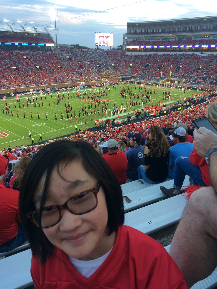 mgollnick1's tweet photo. @BulldogBand1 Sophie G future band member of the Pride of the South! #hydr #OleMiss https://t.co/6fV4m2SjJh