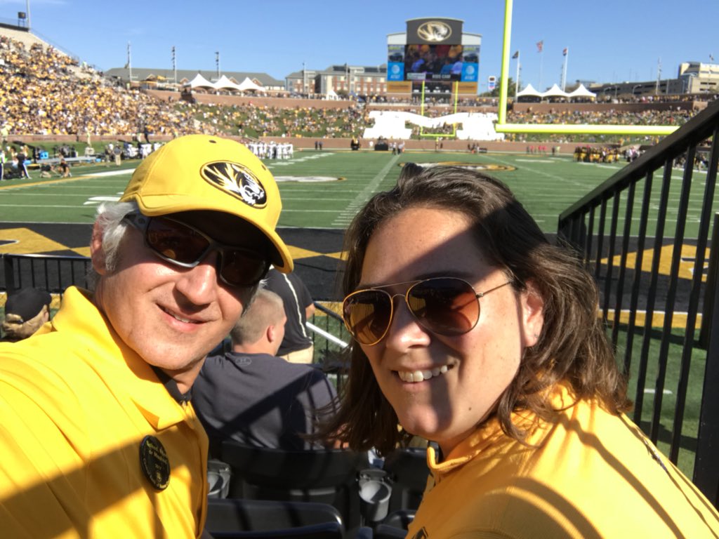 TomFroidl's tweet photo. Happy Homecoming, Tigers! #ShowMe https://t.co/FIlT2Le6I2