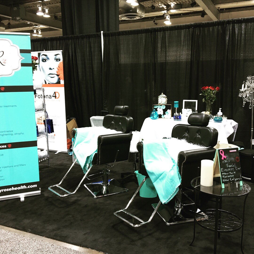 RevolveFurnish's tweet photo. Live #womansshowyyc!! Lots of fun things to see! #yycinteriors #yycinteriordesign #revolvefurnishings https://t.co/c9CISfO0Mp