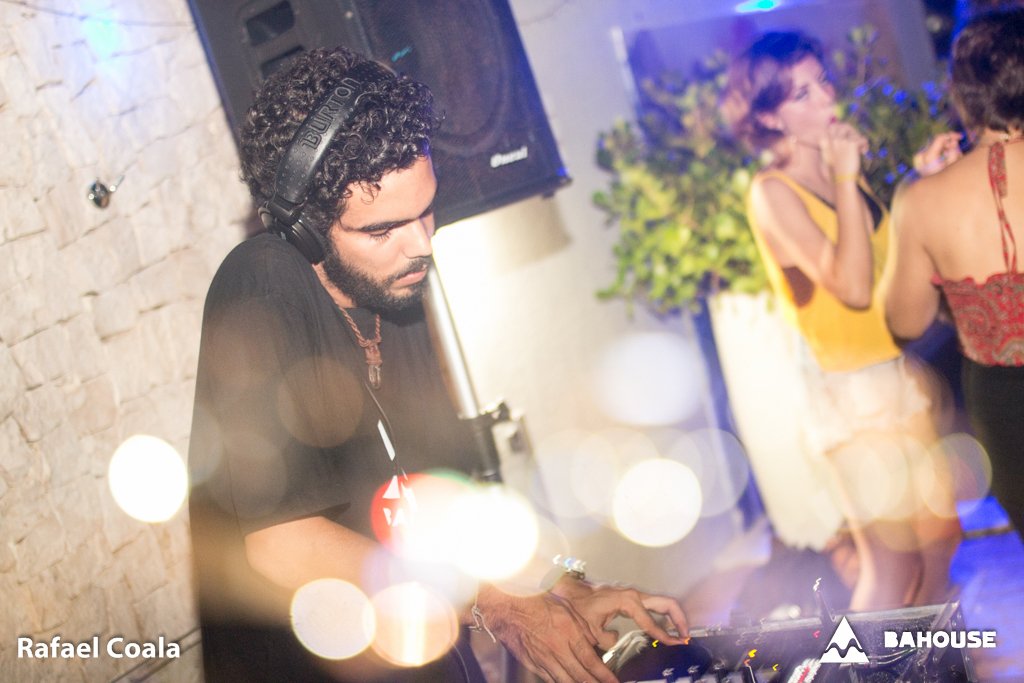 currentlydummy's tweet photo. 10.06.2017 | Salvador | Bahouse: Gabnn, Splinter, Angelo Reale

© Bahouse Intl. 2017 | Sounds closer.
https://t.co/mgqafShedK https://t.co/AAuEPX7nzy