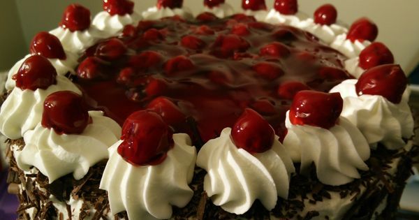 cookingscarlet's tweet photo. I got to decorate my first Black Forest Cake yesterday! #baking #cooking #food #recipes #cake #desserts #win #cookies #recipe #cakes #cupca… https://t.co/QPUqh3OHk1