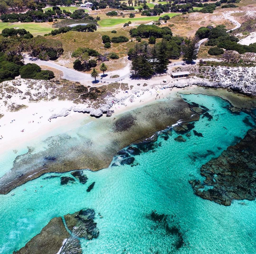 Could The Basin be any more picture perfect? We think not! Beautiful pic, universal.prints/IG at <a href="/RottnestIsland/">Rottnest Island</a>  #justanotherdayinWA