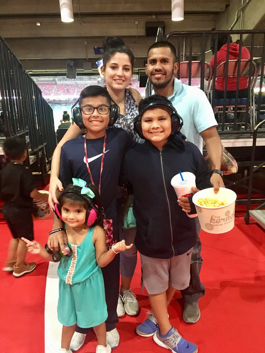 1Babybull's tweet photo. Ready for Monster #monsterjam2017 #blessed #family #babybull #jdexpress https://t.co/UsKvFxEVFX