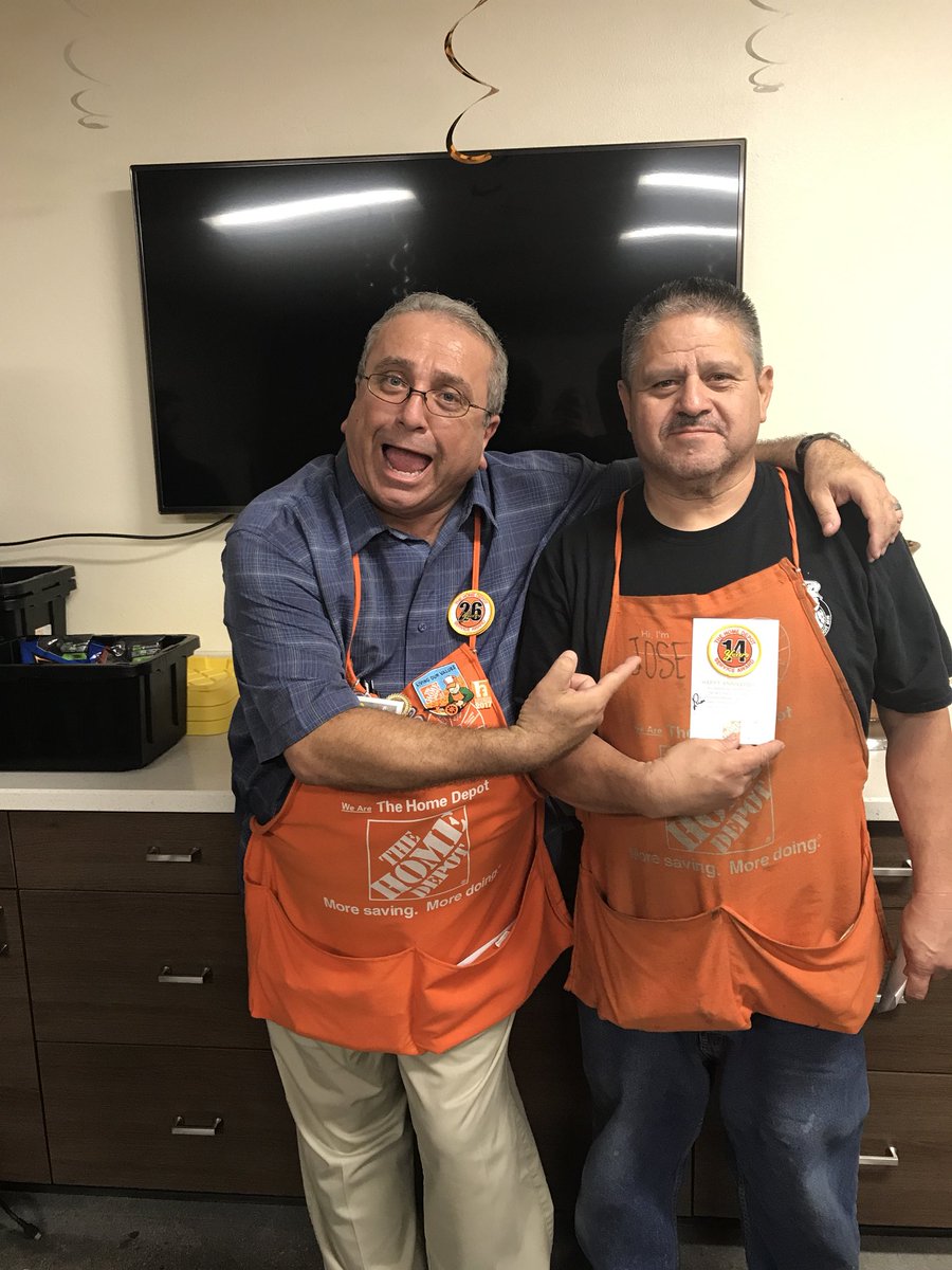 ClaudeAchkar2's tweet photo. Heeeeyyyy everyone it’s Jose’s 14 year anniversary with Nightcrew. Amazing !!!!! Thank you for kicking absolute derrière at Garden Grove. https://t.co/nmiqmwQA0s