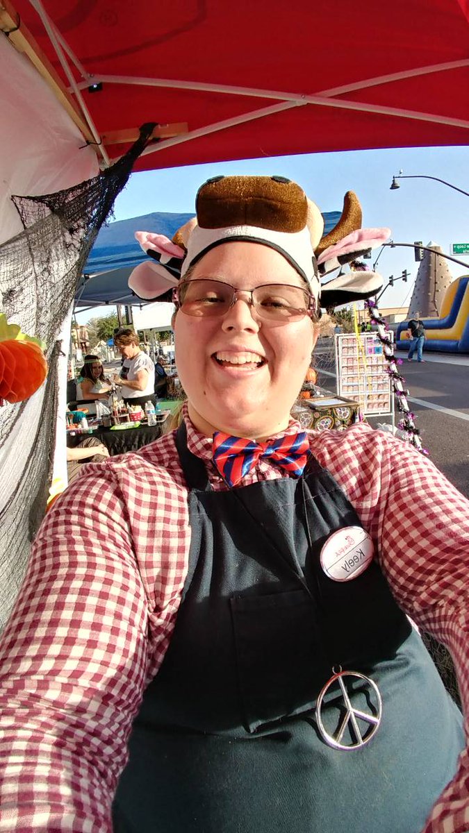 keelyskeets's tweet photo. Dressed up as Jalen one of the coolest dude at Chick-fil-a Queen Creek! https://t.co/yzhKdOsnud