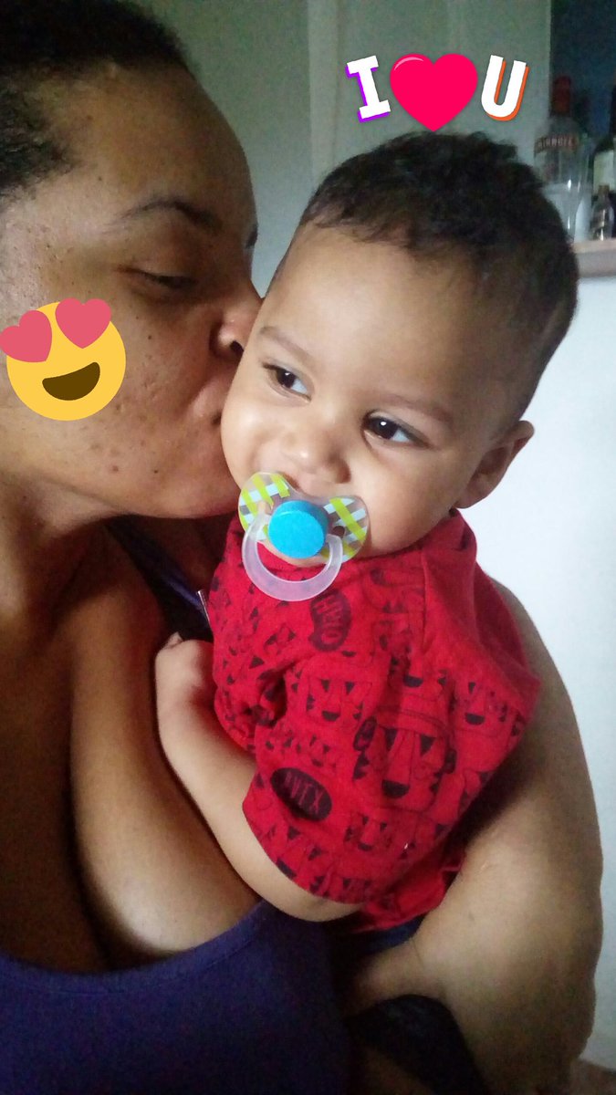 camila88oliver's tweet photo. Enquanto meu novo baby nao chega, vou me distraindo com baby das amigas...  #paulinho #fofo #amobebes https://t.co/HHV54lC3Uf