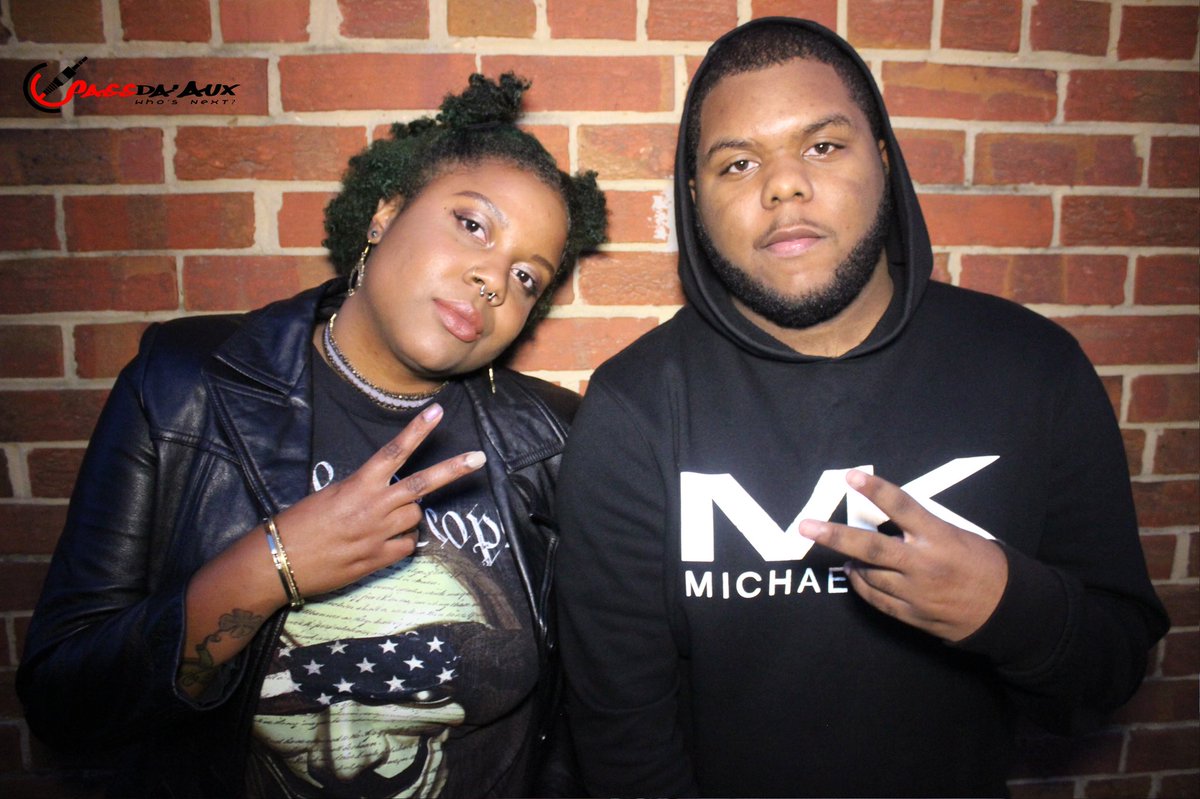 PassDaAUX's tweet photo. #PassDaAUX x @CreationClickDC #Interviews going up next week 🤘

@SQofGSM 
@SolLikeSoul 
@YBGREEN_ 
@YoungChrisDews https://t.co/ZtXmRCeg3r