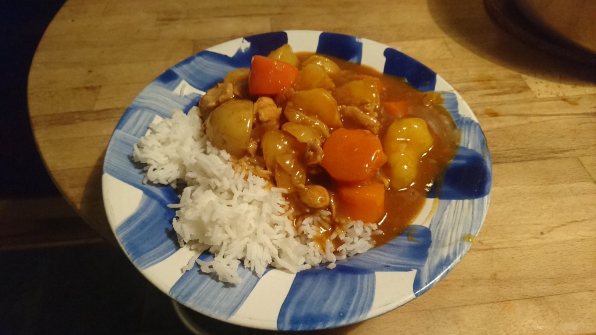ChronoHellFire's tweet photo. #CookingWithChrono #FoodForn #Food #Curry
I made some Japanese style curry for dinner today!!!! It was sooooo good. ~ ππππ https://t.co/TjXAOsWnUY